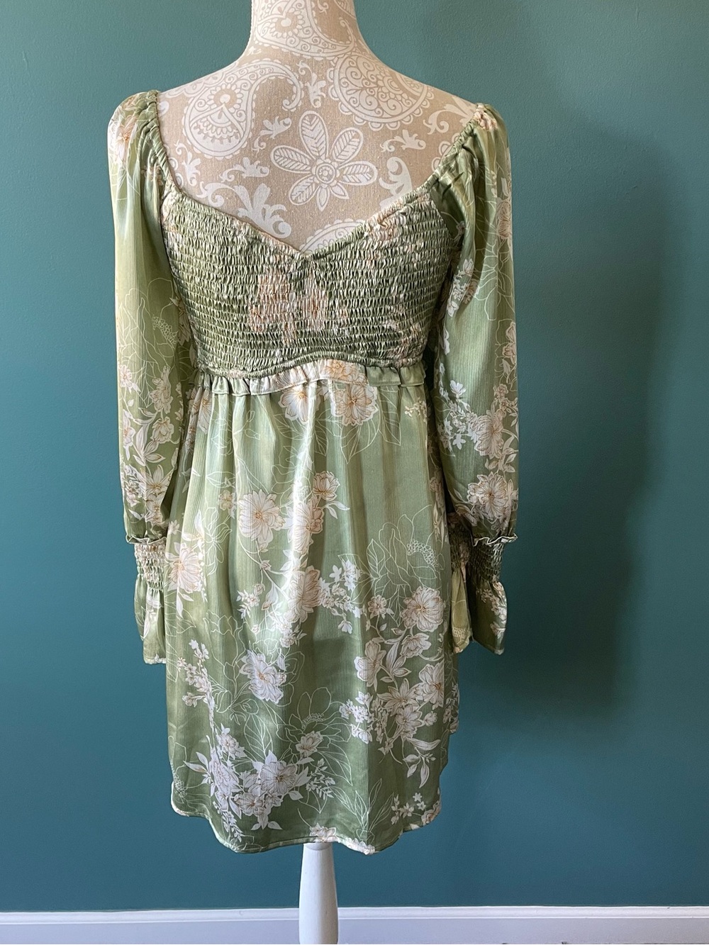 ILLA ILLA Sage Green Floral Smocked Long-Sleeve Silky Mini Dress - Picture 4 of 6